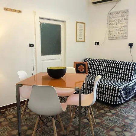 Largo Notvalid Apartment